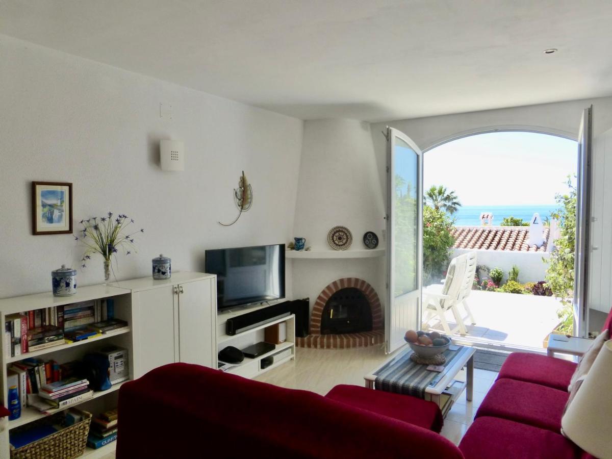 Pueblo Chimenea Villa Nerja Esterno foto